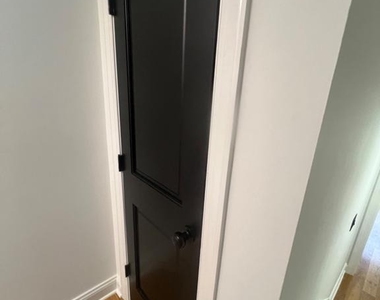 4400 Rendale Court - Photo Thumbnail 23