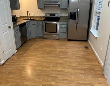 11130 Hollowbrook Road - Photo Thumbnail 3