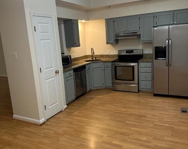 11130 Hollowbrook Road - Photo Thumbnail 5