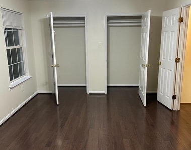 11130 Hollowbrook Road - Photo Thumbnail 9