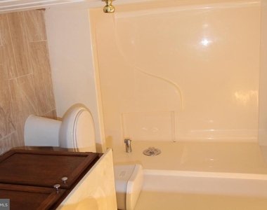 11130 Hollowbrook Road - Photo Thumbnail 21