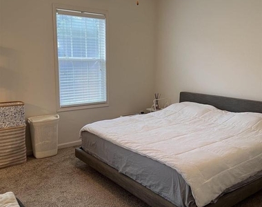 161 Brookwood Dr - Photo Thumbnail 6