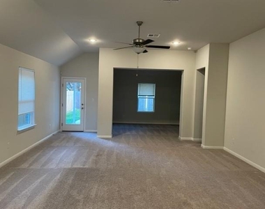 417 Bright Star Ln - Photo Thumbnail 3