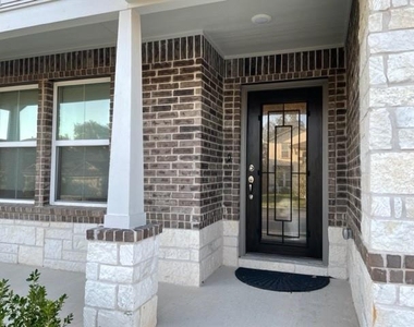 417 Bright Star Ln - Photo Thumbnail 2