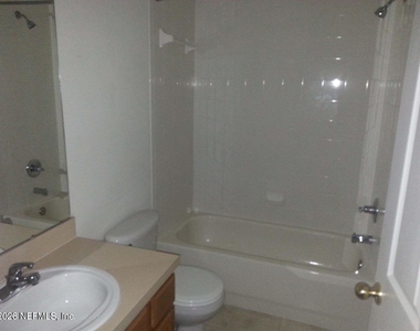 2506 Creekfront Drive - Photo Thumbnail 13