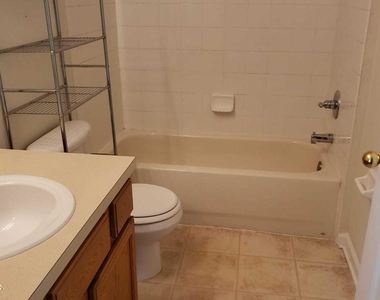2506 Creekfront Drive - Photo Thumbnail 12