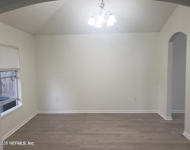 2506 Creekfront Drive - Photo Thumbnail 3