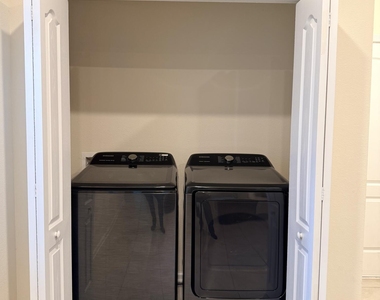 246 Aralia Lane - Photo Thumbnail 6