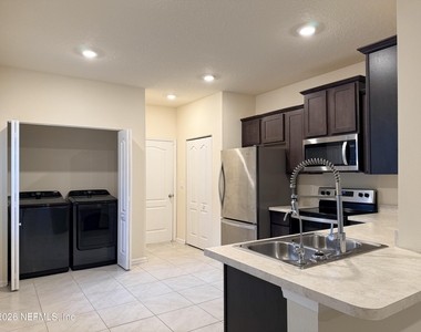 246 Aralia Lane - Photo Thumbnail 5