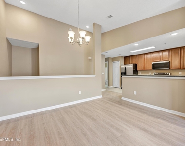 4240 Migration Drive - Photo Thumbnail 10