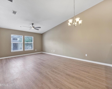 4240 Migration Drive - Photo Thumbnail 7