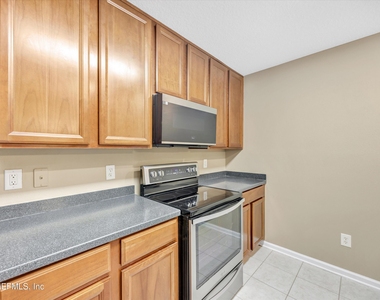 4240 Migration Drive - Photo Thumbnail 14