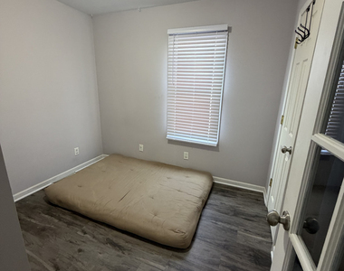 731 2nd Avenue - Photo Thumbnail 12