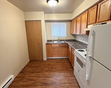 25731 W Bridge Street - Photo Thumbnail 1