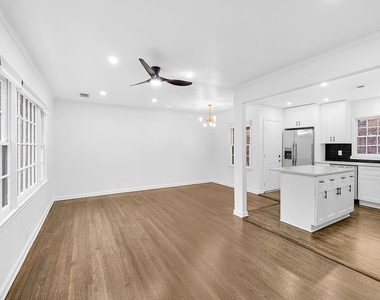 1253 Dunwoody Lane Ne - Photo Thumbnail 10