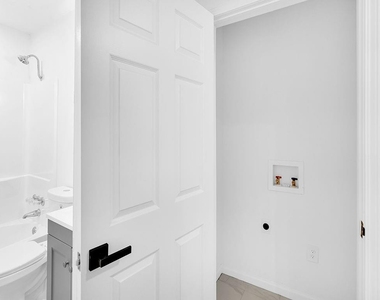1253 Dunwoody Lane Ne - Photo Thumbnail 23