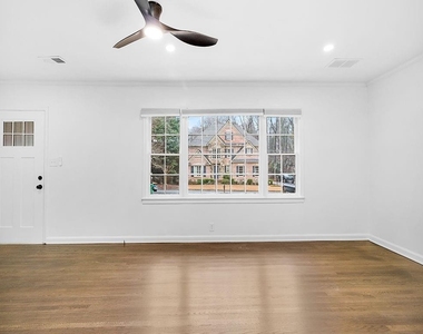 1253 Dunwoody Lane Ne - Photo Thumbnail 30