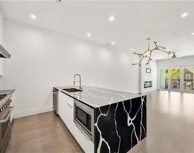 223 16th Street Nw - Photo Thumbnail 6