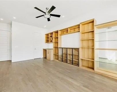 223 16th Street Nw - Photo Thumbnail 8