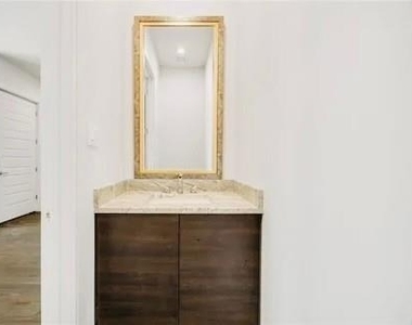 223 16th Street Nw - Photo Thumbnail 12