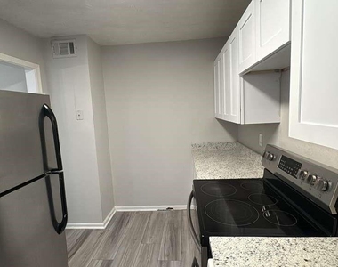 136 Hudson Bridge Terrace - Photo Thumbnail 3