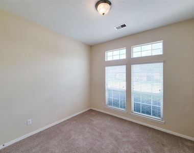 25219 Piney Heights Lane - Photo Thumbnail 34