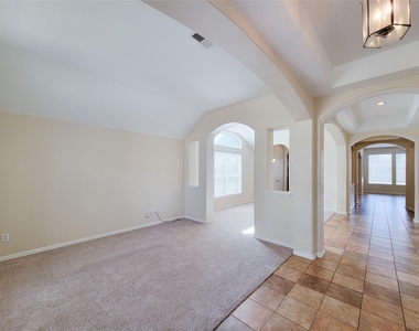 25219 Piney Heights Lane - Photo Thumbnail 6