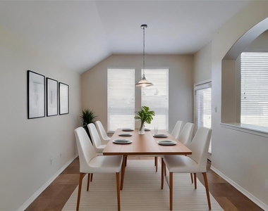 25219 Piney Heights Lane - Photo Thumbnail 14