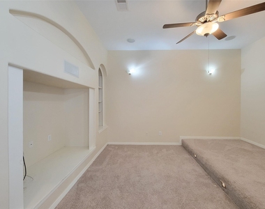 25219 Piney Heights Lane - Photo Thumbnail 17