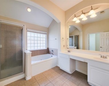 25219 Piney Heights Lane - Photo Thumbnail 27