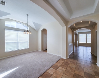 25219 Piney Heights Lane - Photo Thumbnail 3