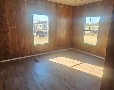 1423 Prosperity Street - Photo Thumbnail 12