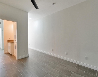 119 Capetown Lane - Photo Thumbnail 26