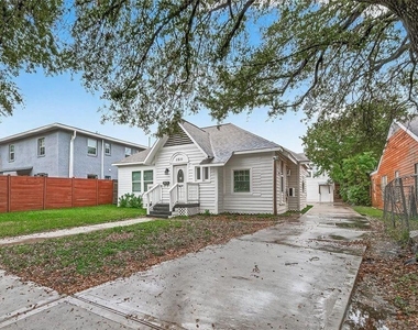 1511 Scharpe Street - Photo Thumbnail 2