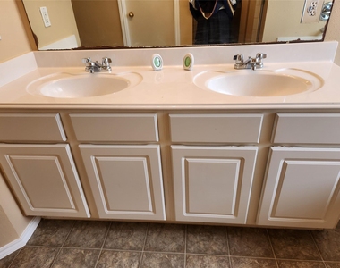 7346 Cypress Prairie Drive - Photo Thumbnail 11