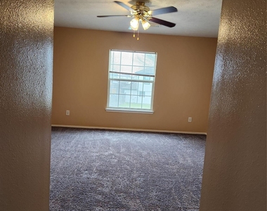 7346 Cypress Prairie Drive - Photo Thumbnail 7