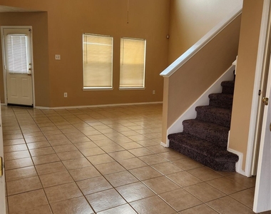 7346 Cypress Prairie Drive - Photo Thumbnail 5