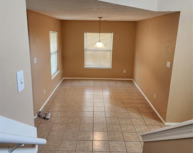 7346 Cypress Prairie Drive - Photo Thumbnail 23