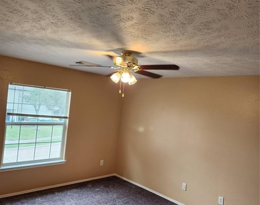 7346 Cypress Prairie Drive - Photo Thumbnail 8