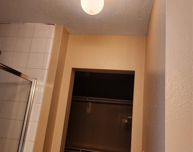 7346 Cypress Prairie Drive - Photo Thumbnail 15