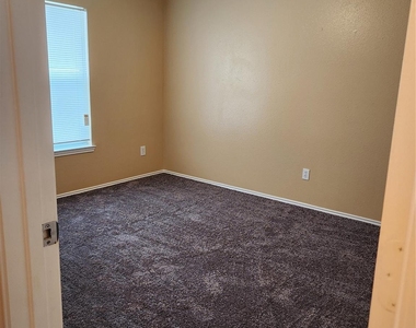 7346 Cypress Prairie Drive - Photo Thumbnail 20