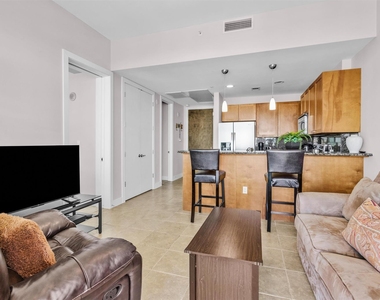500 Seawall Boulevard - Photo Thumbnail 7