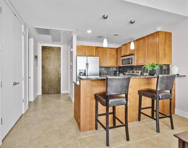 500 Seawall Boulevard - Photo Thumbnail 8