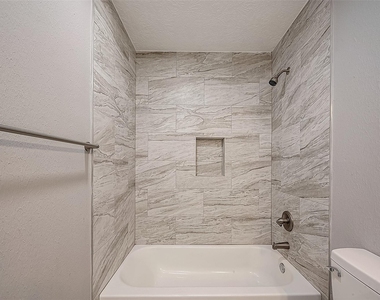 1623 Cherry Ridge Drive - Photo Thumbnail 15