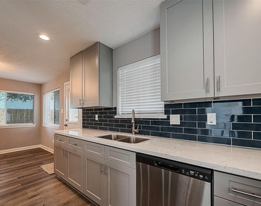 1623 Cherry Ridge Drive - Photo Thumbnail 5