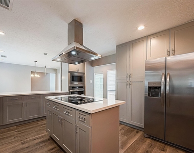 1623 Cherry Ridge Drive - Photo Thumbnail 6