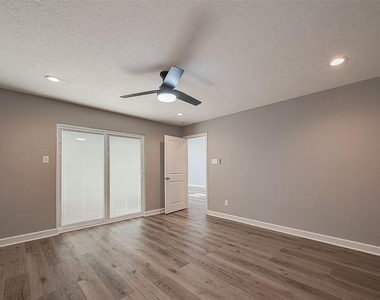1623 Cherry Ridge Drive - Photo Thumbnail 25