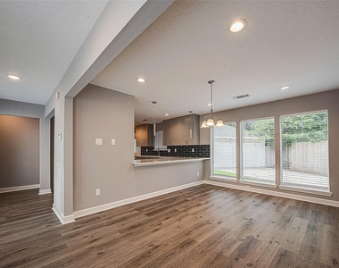 1623 Cherry Ridge Drive - Photo Thumbnail 4