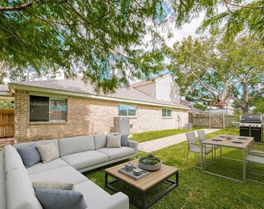 1623 Cherry Ridge Drive - Photo Thumbnail 45