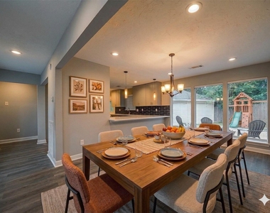 1623 Cherry Ridge Drive - Photo Thumbnail 3